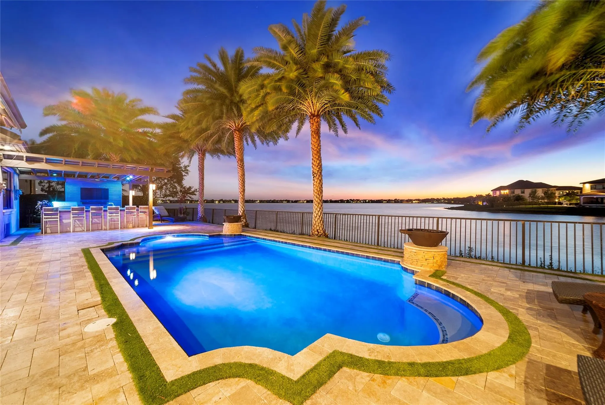 8825 Watercrest Cir E.