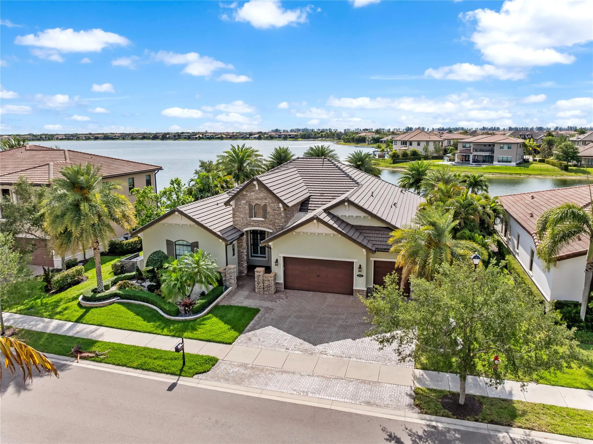 8825 Watercrest Cir E.