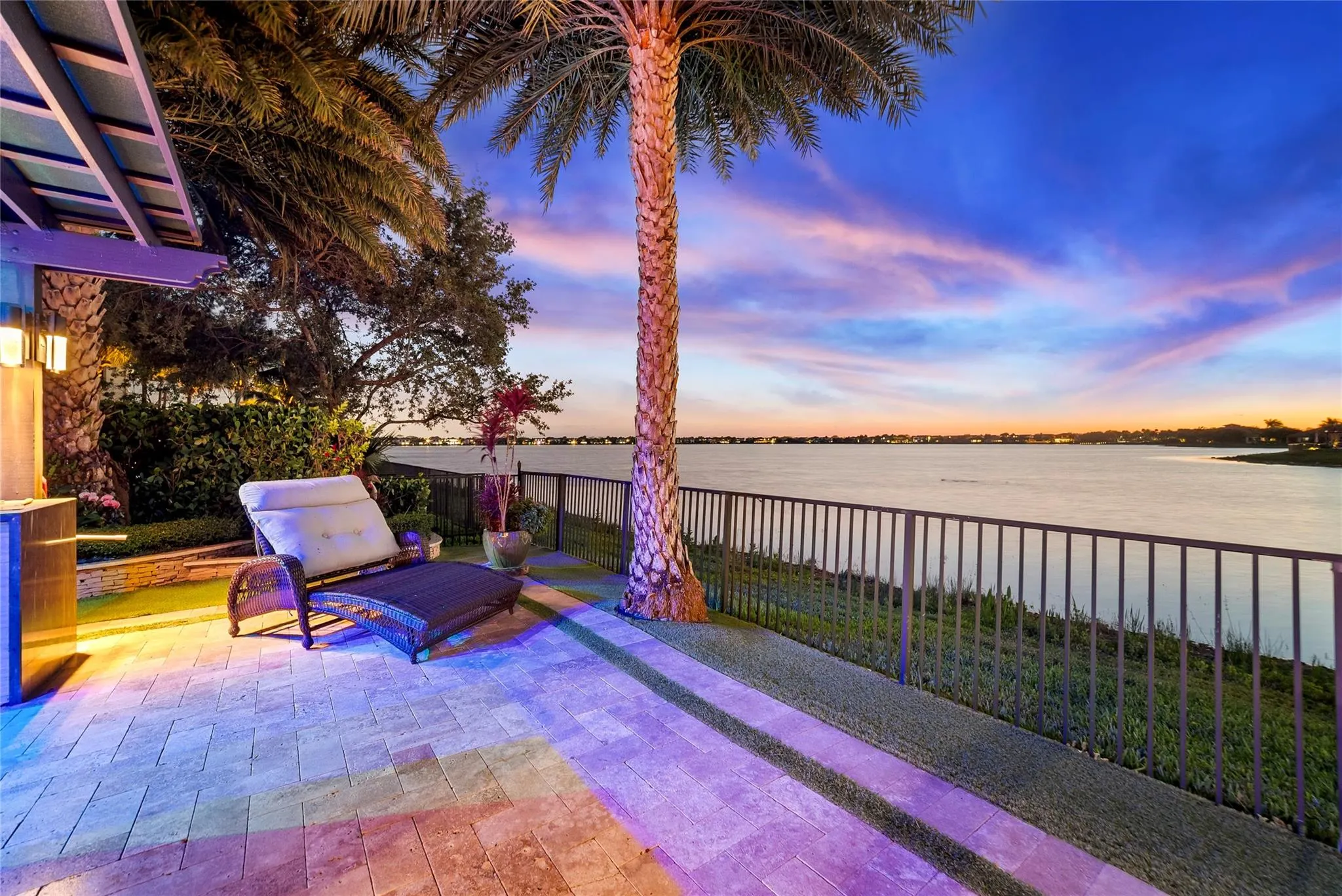 8825 Watercrest Cir E.