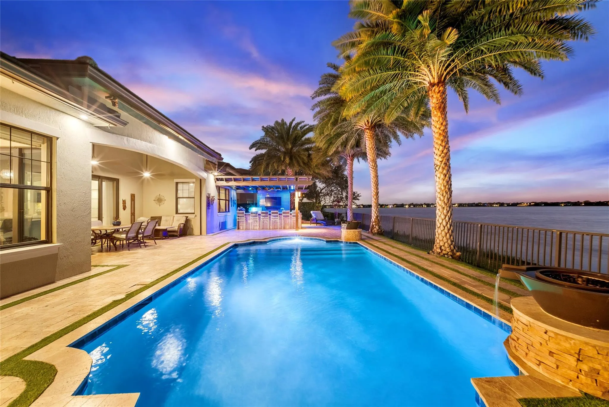 8825 Watercrest Cir E.