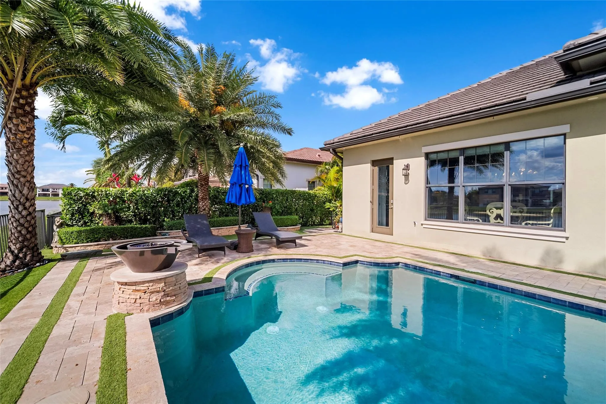 8825 Watercrest Cir E.