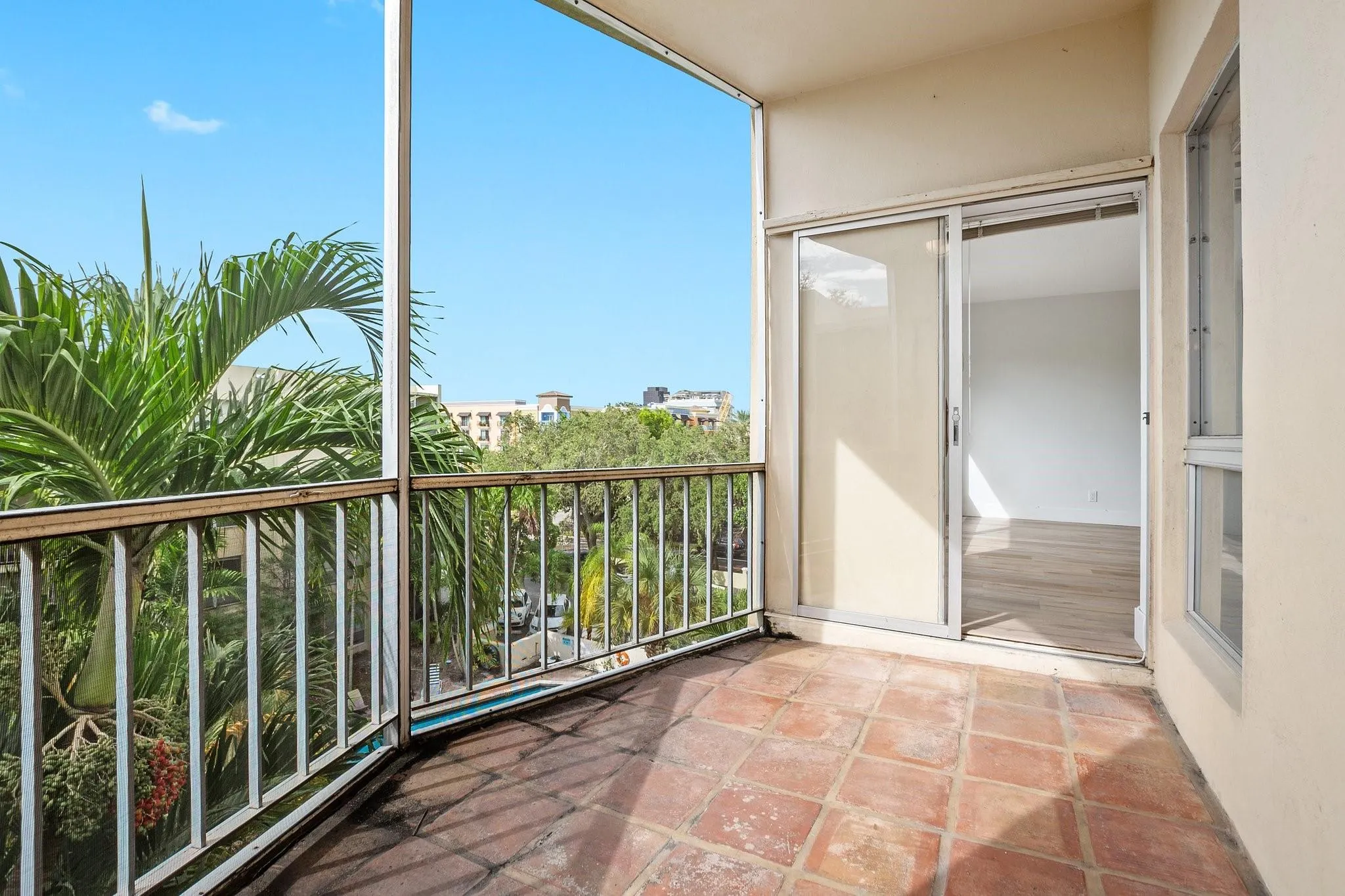 1201 SE 2nd Ct, #315