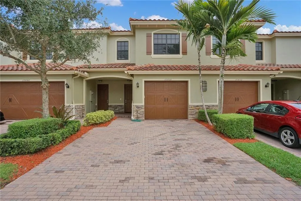 10850 NW 73rd Ct