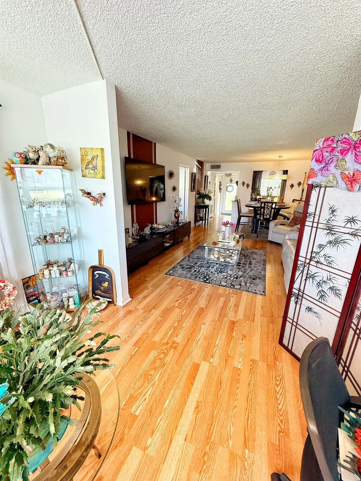 9881 Sunrise Lakes blvd, #106