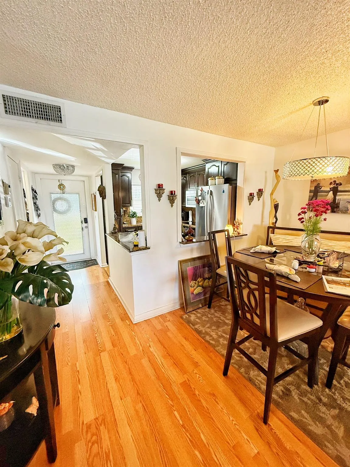 9881 Sunrise Lakes blvd, #106