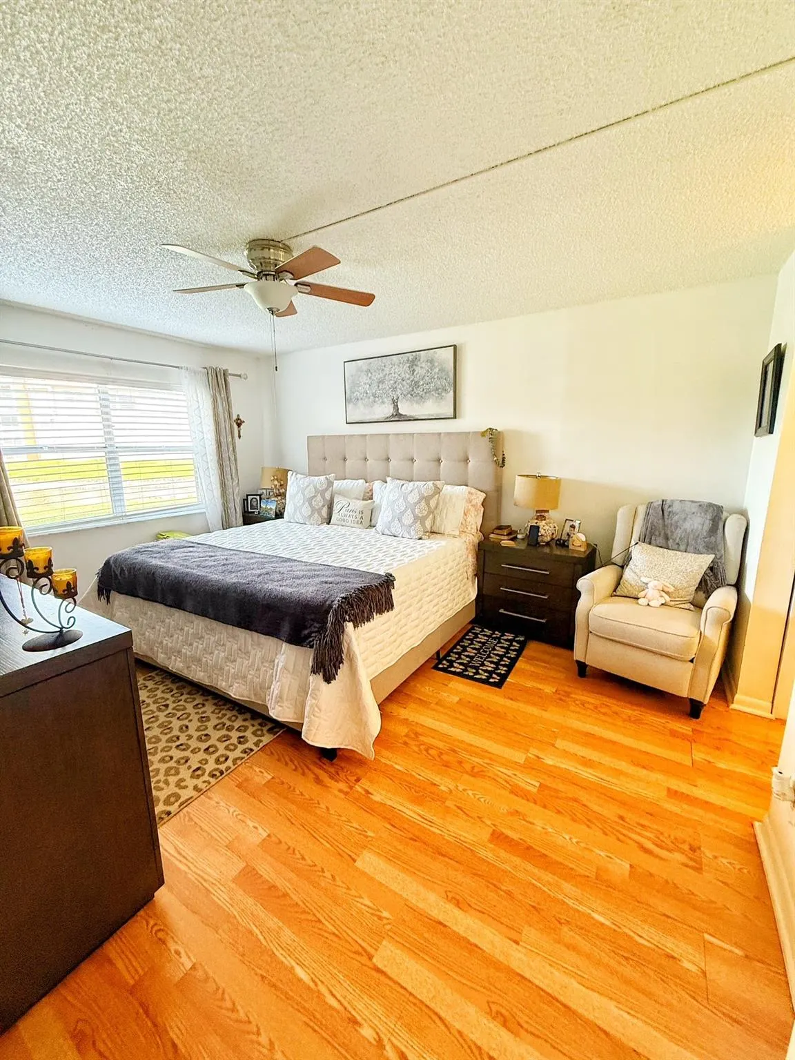 9881 Sunrise Lakes blvd, #106