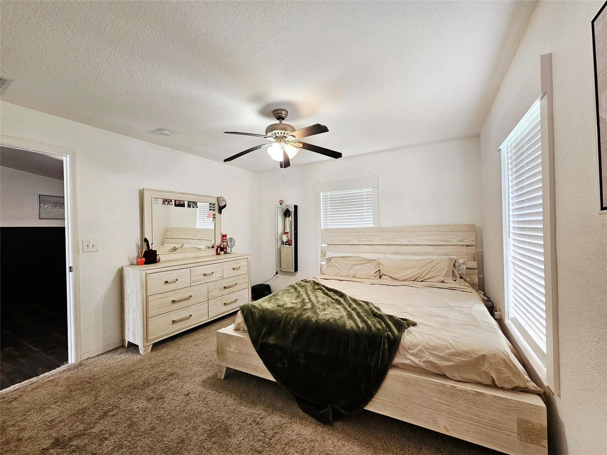 3934 NW 26th Ave