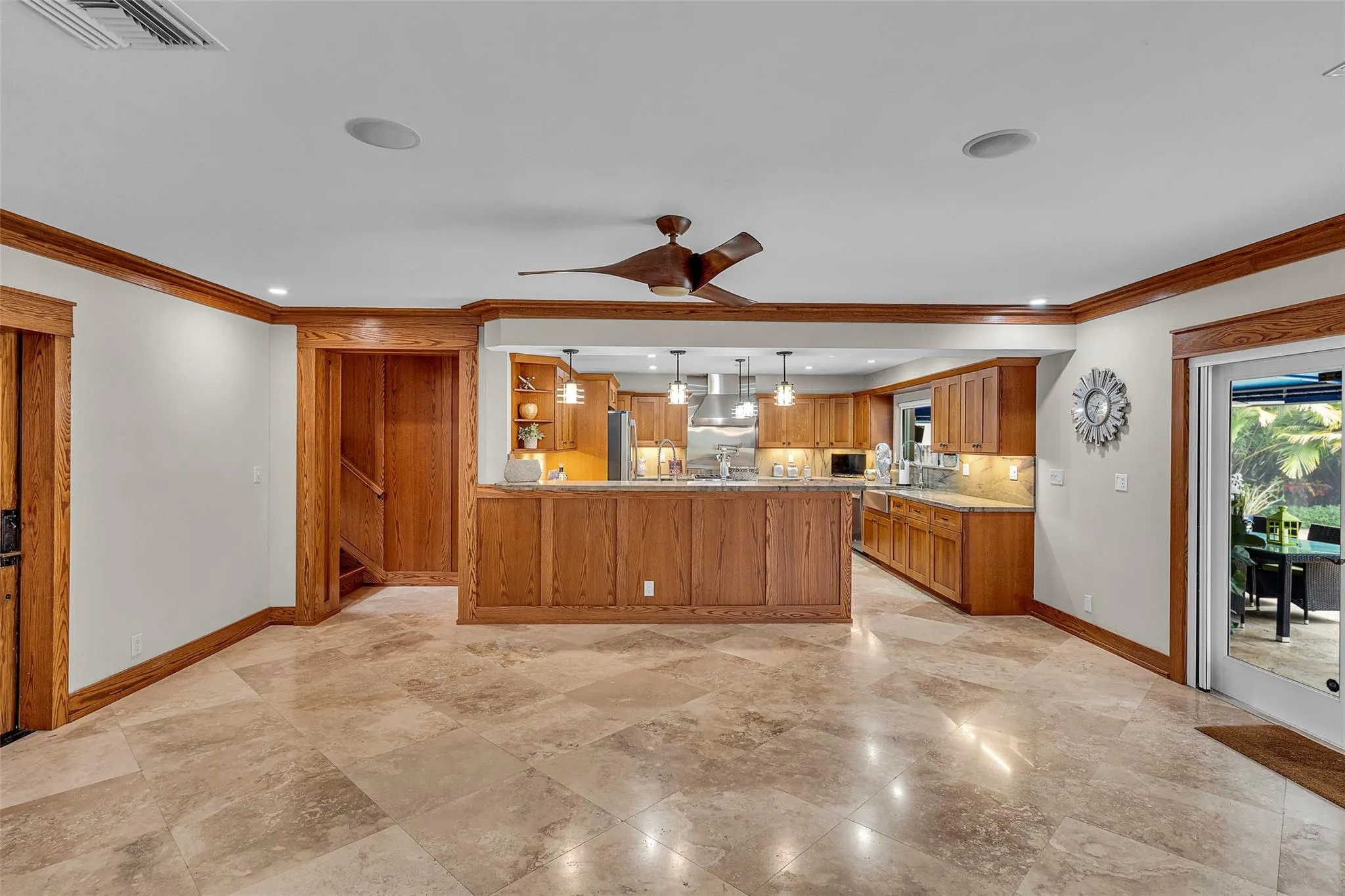 701 NW 24th St