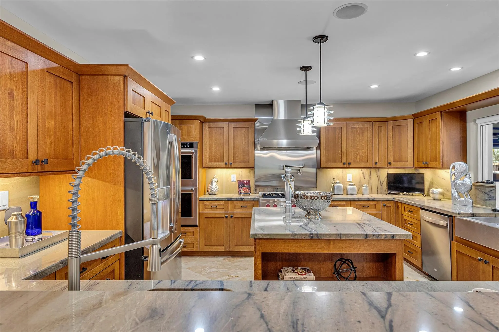 701 NW 24th St