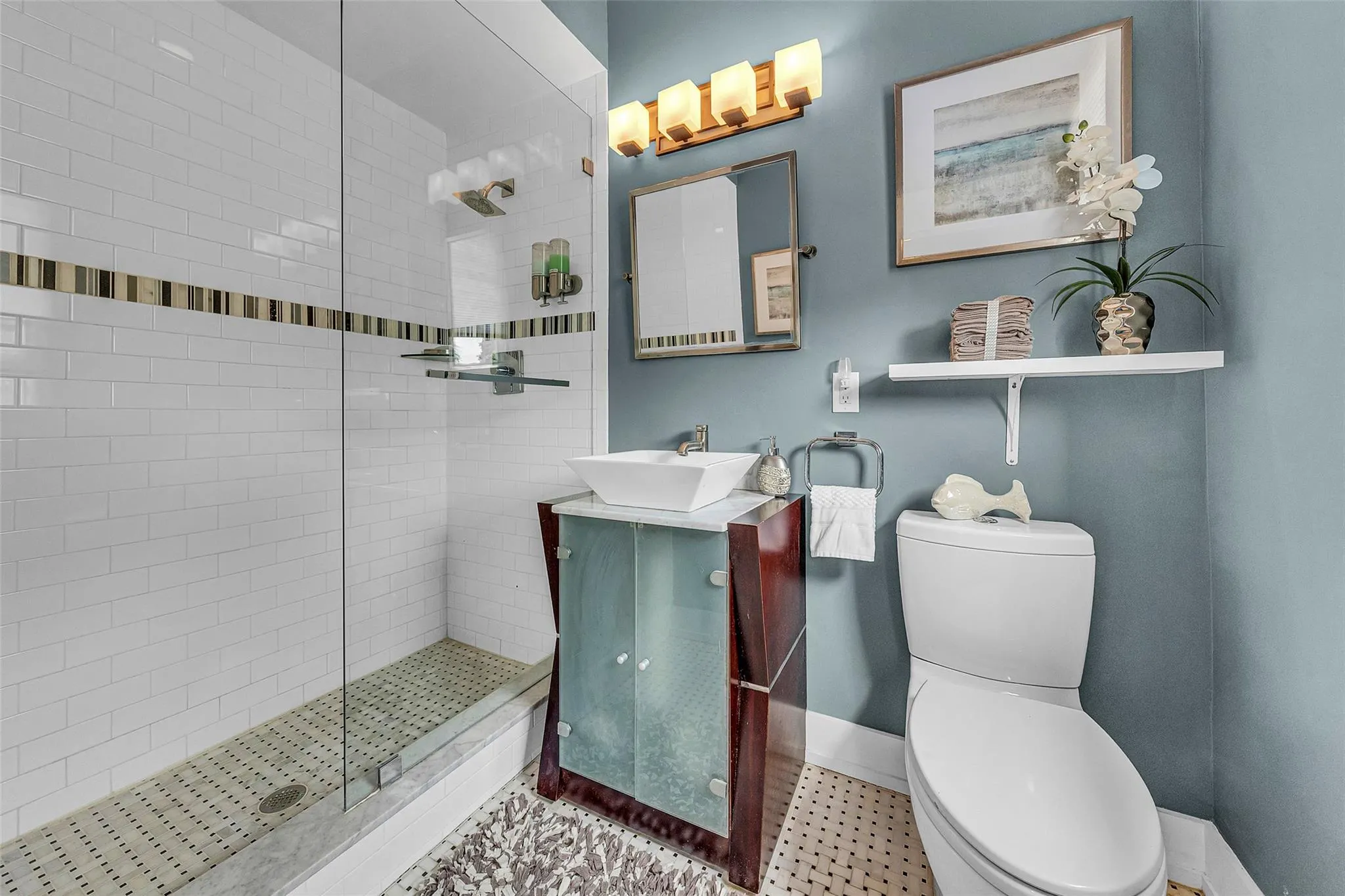 701 NW 24th St
