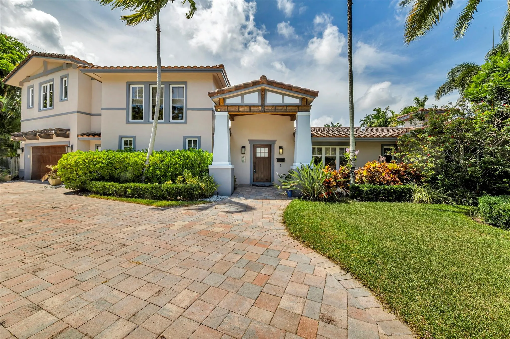 701 NW 24th St