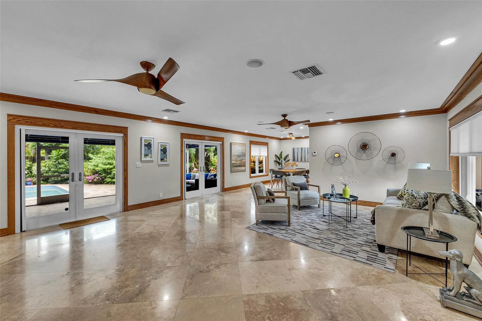 701 NW 24th St