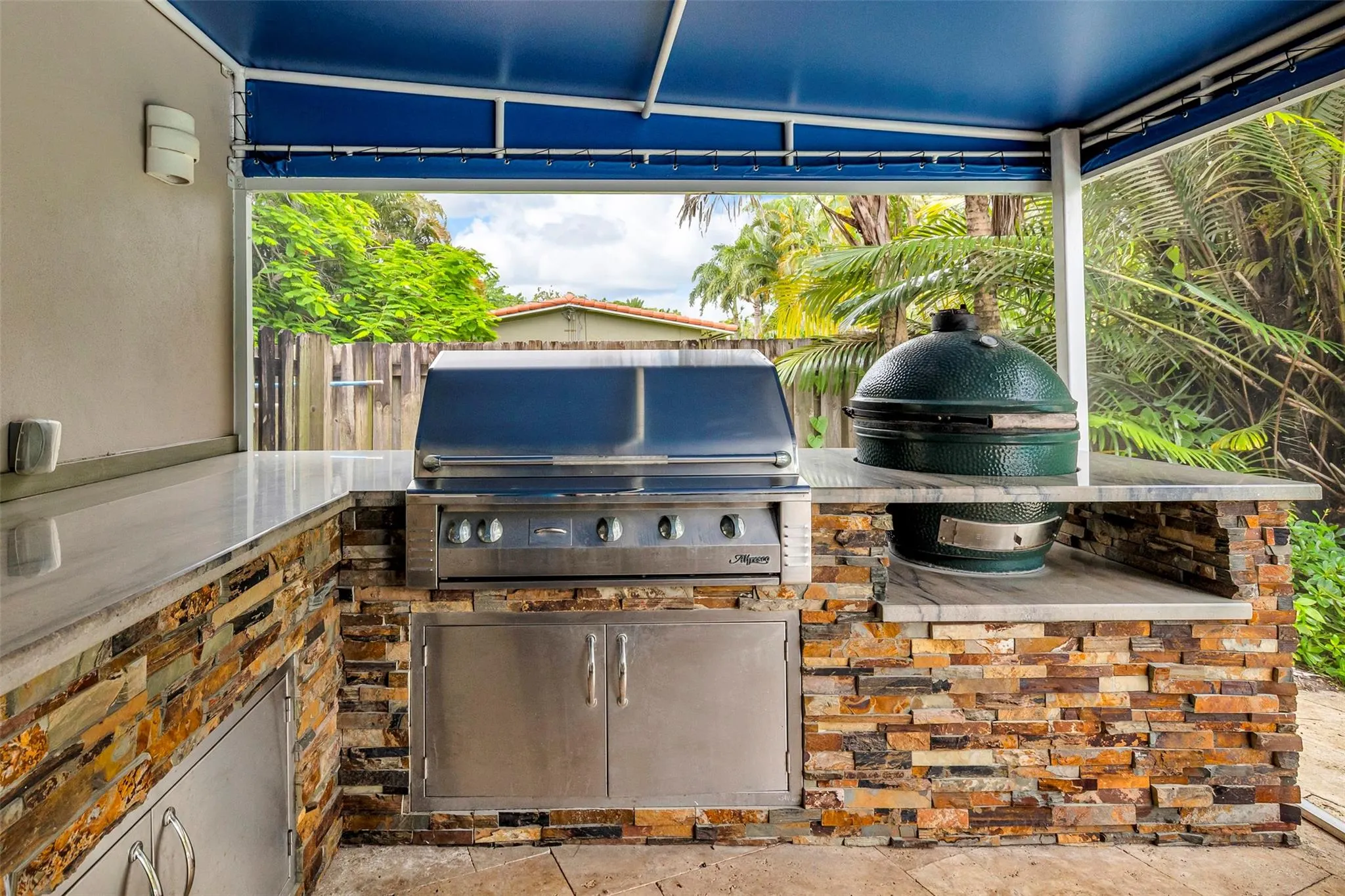 701 NW 24th St