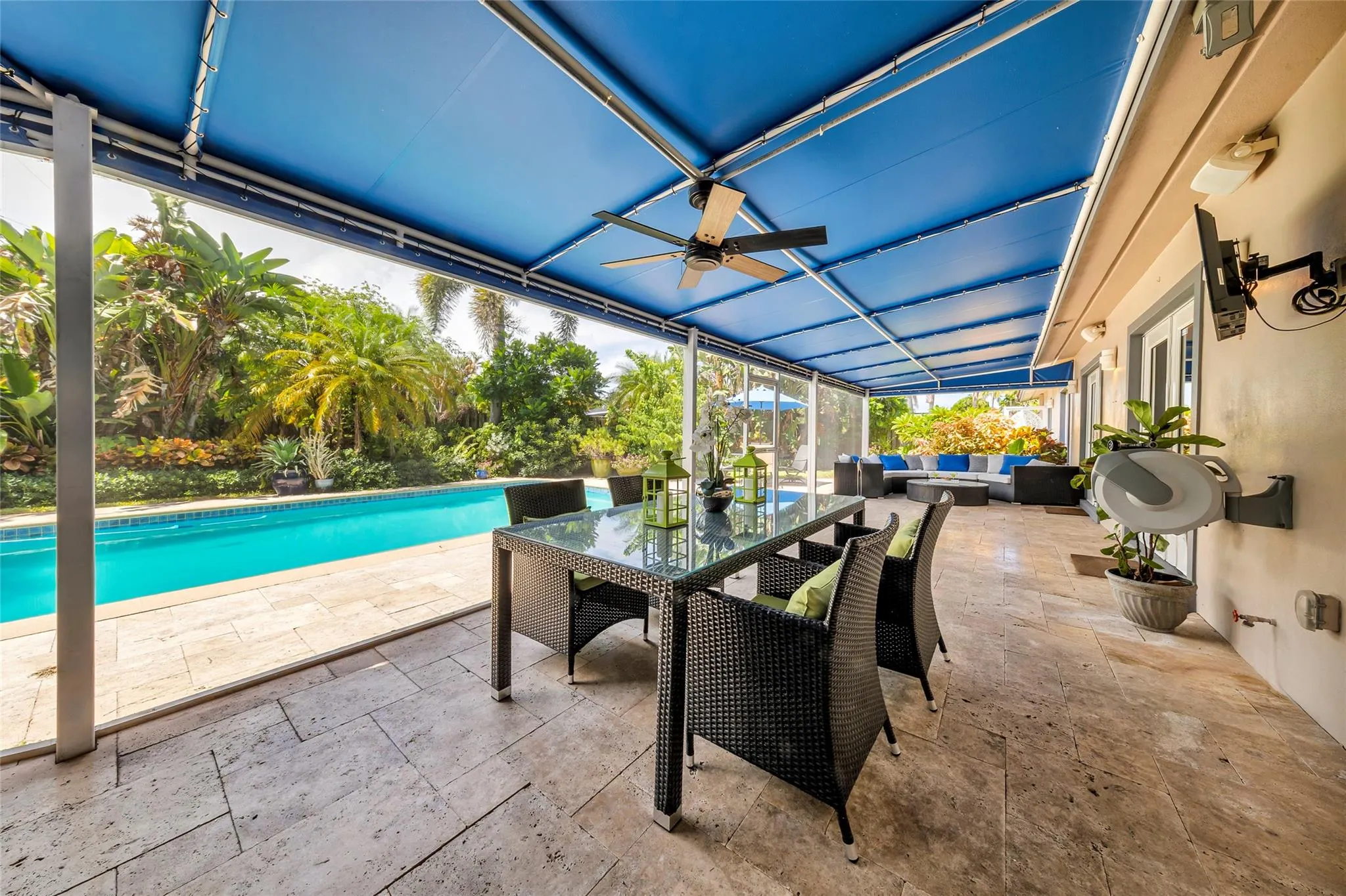 701 NW 24th St