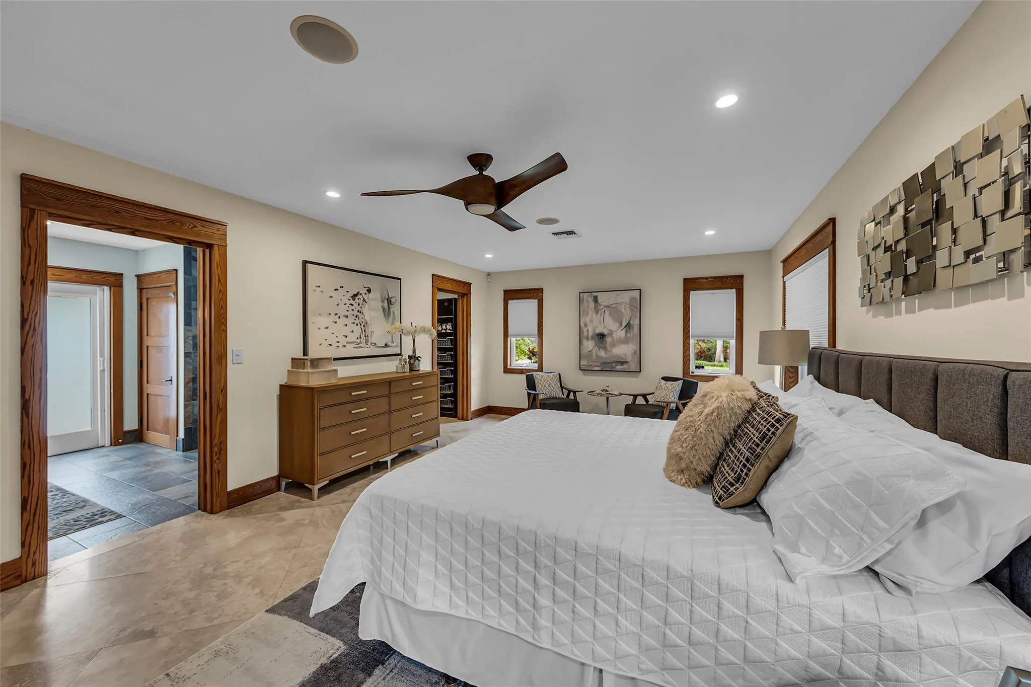 701 NW 24th St