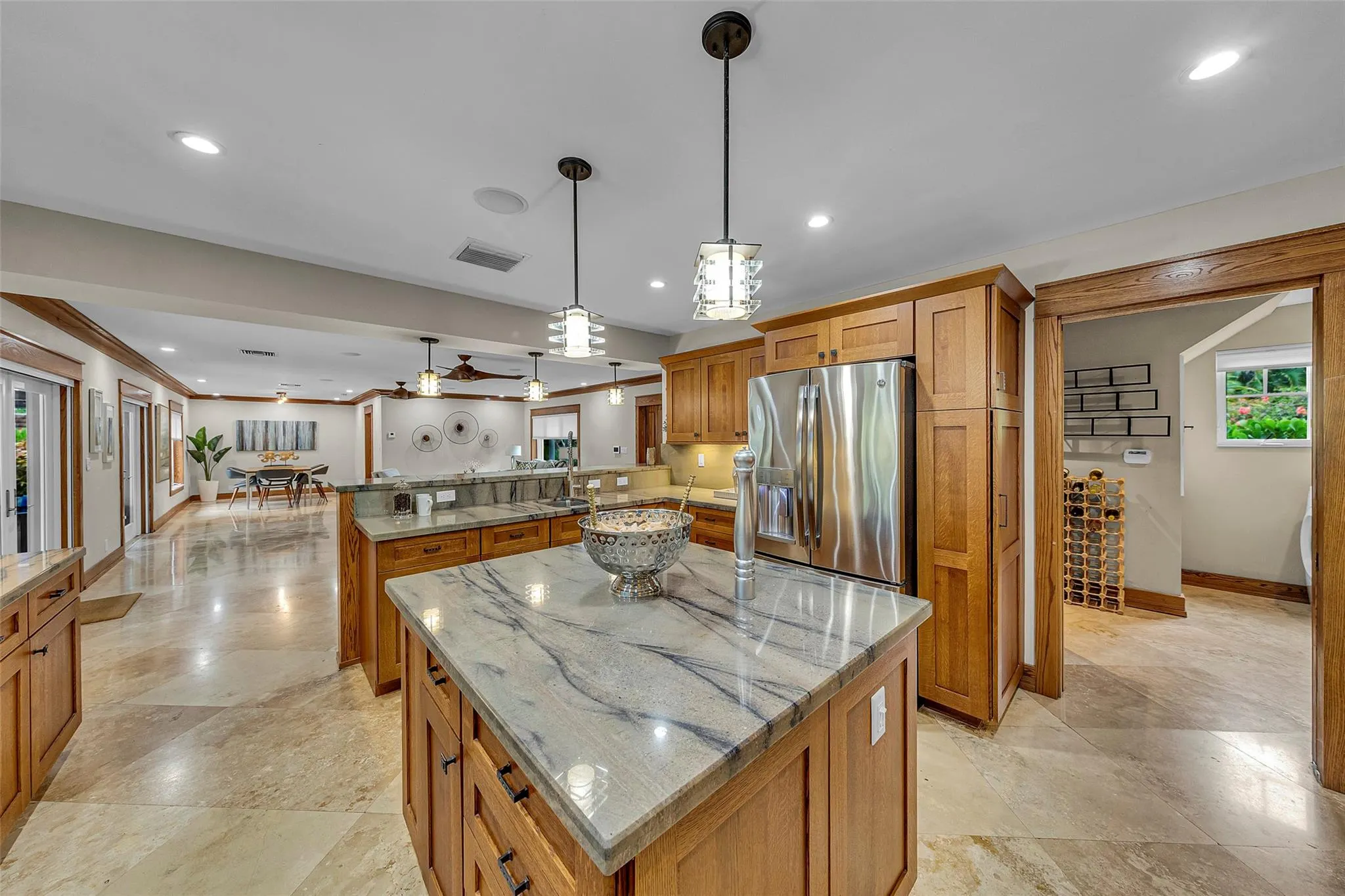 701 NW 24th St