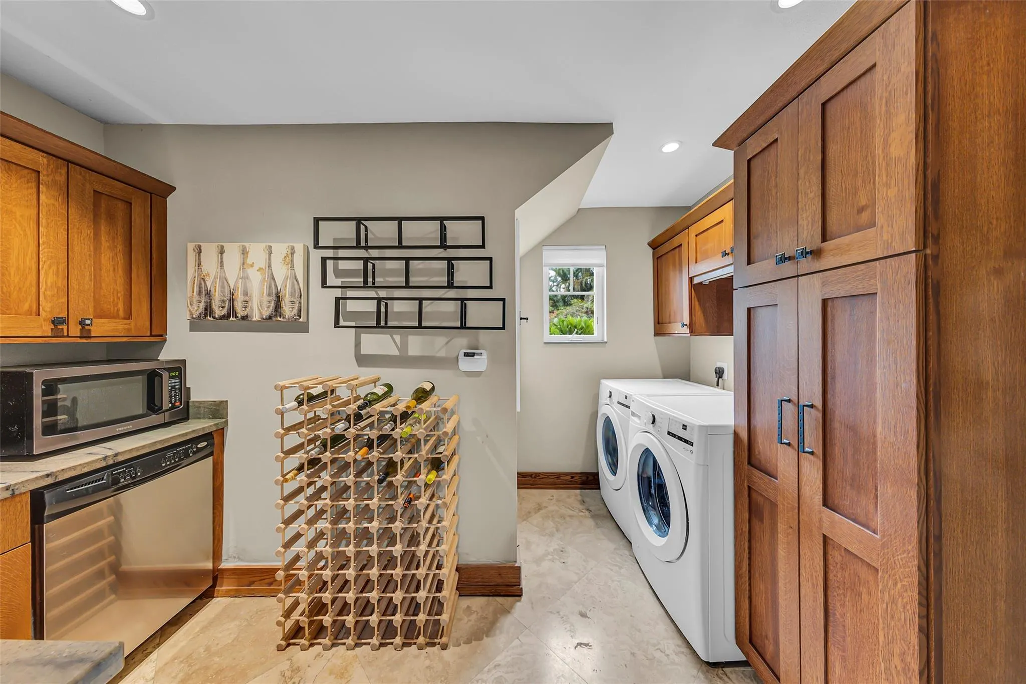 701 NW 24th St
