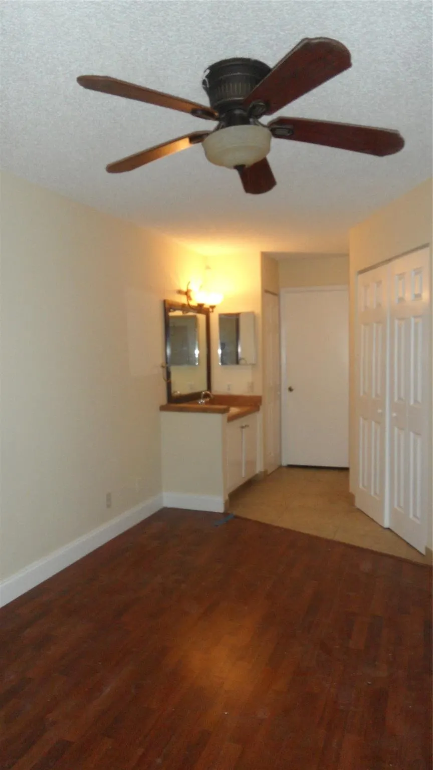 9999 Summerbreeze Dr, #1007