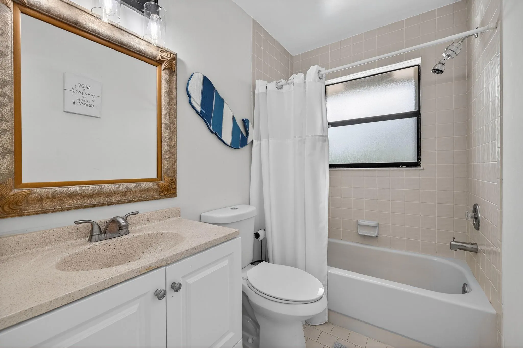 1661 E Oak Knoll Cir