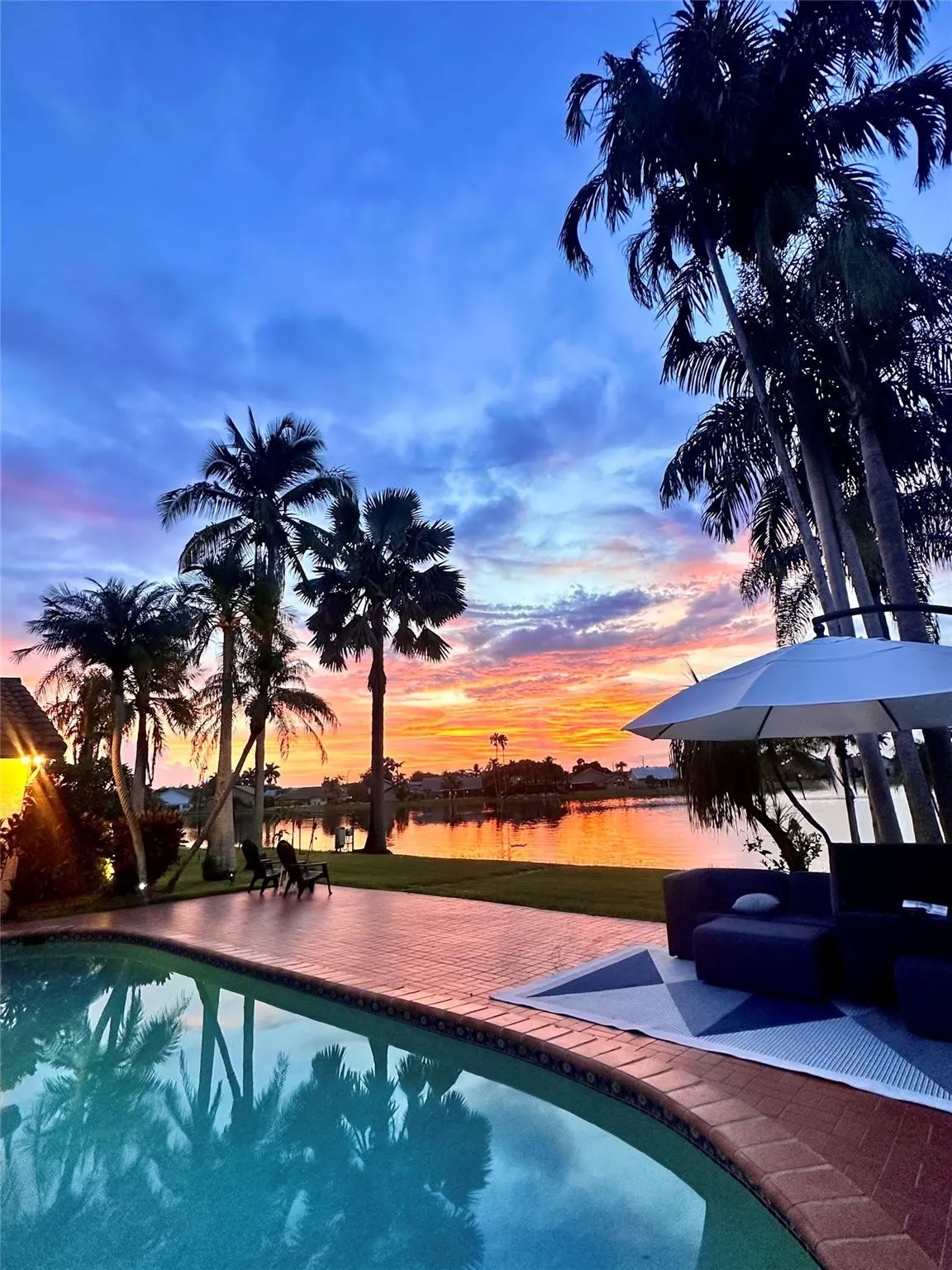 1661 E Oak Knoll Cir