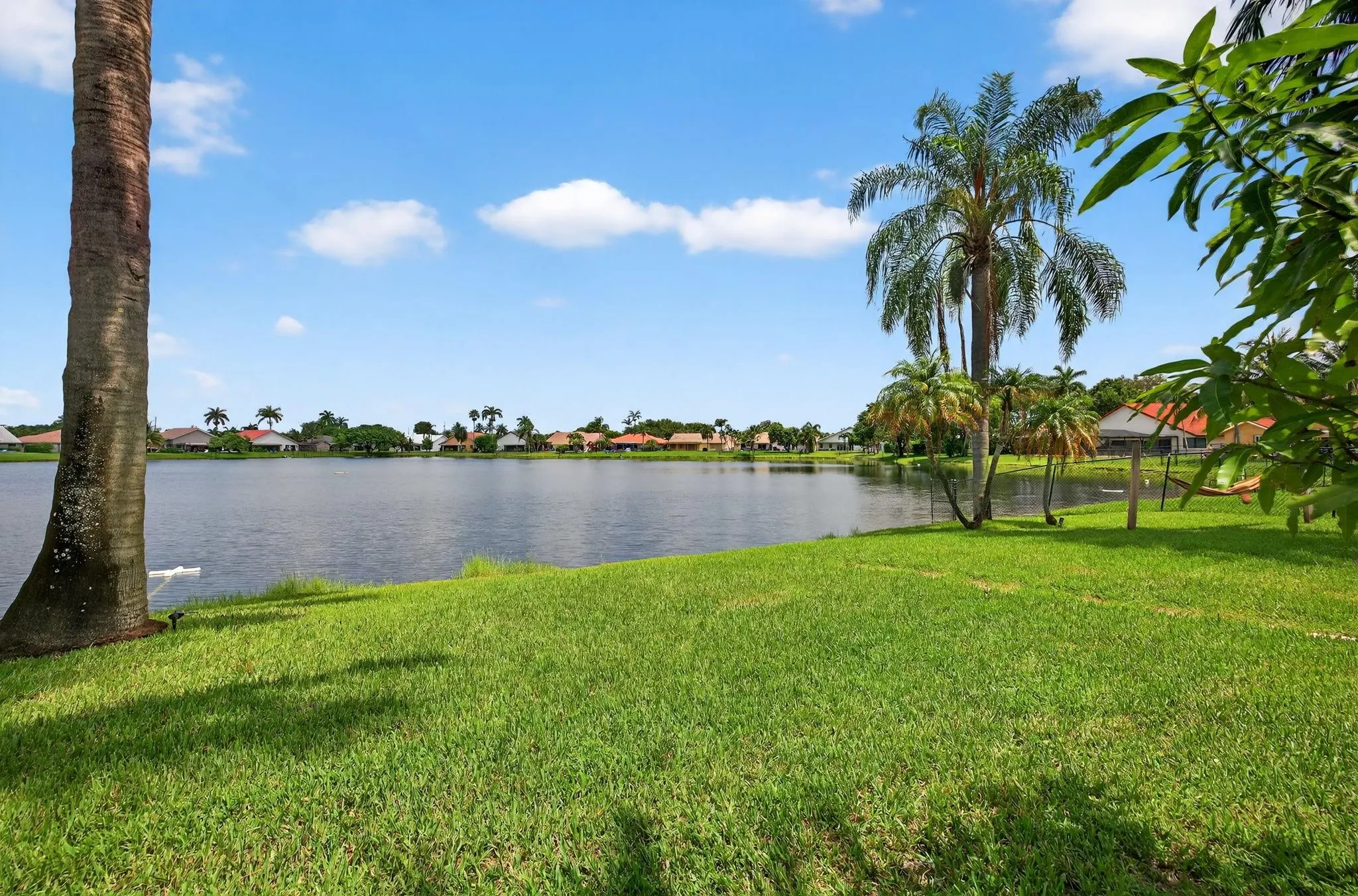 1661 E Oak Knoll Cir