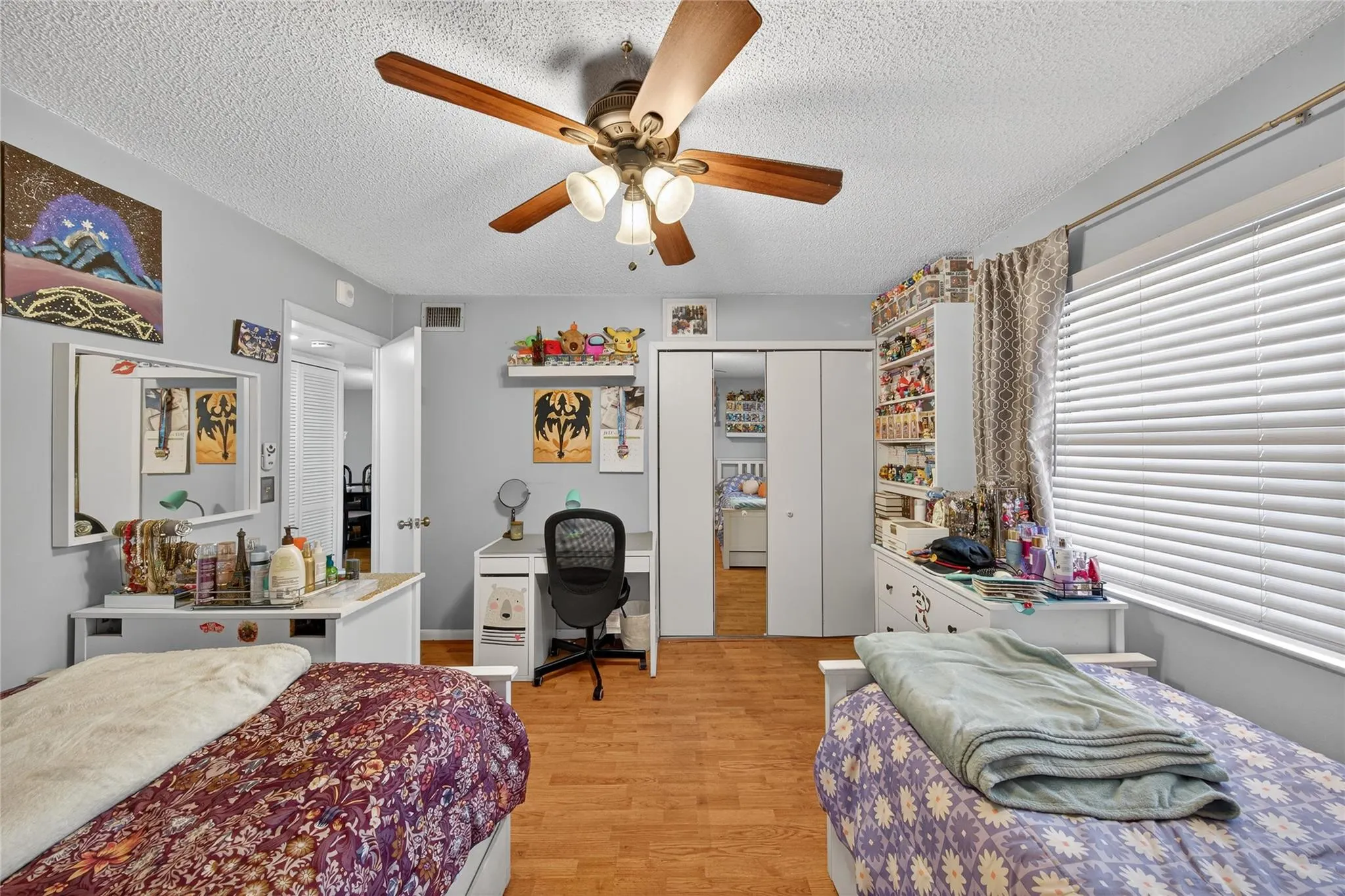 10145 Sunrise Lakes Blvd, #406