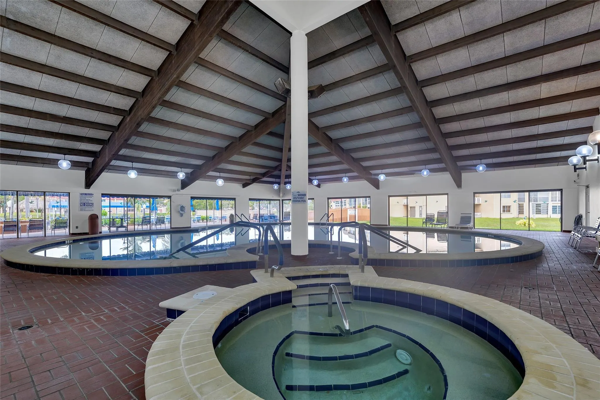 10145 Sunrise Lakes Blvd, #406