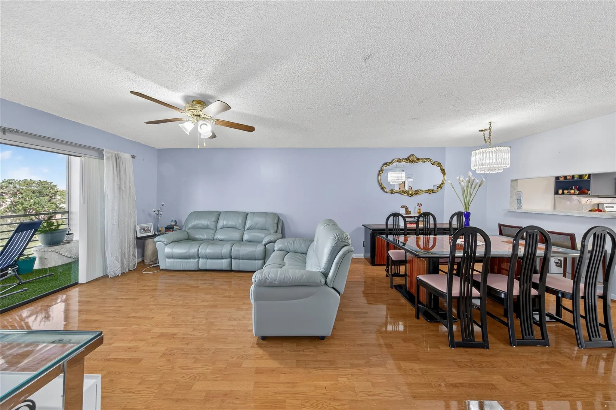 10145 Sunrise Lakes Blvd, #406