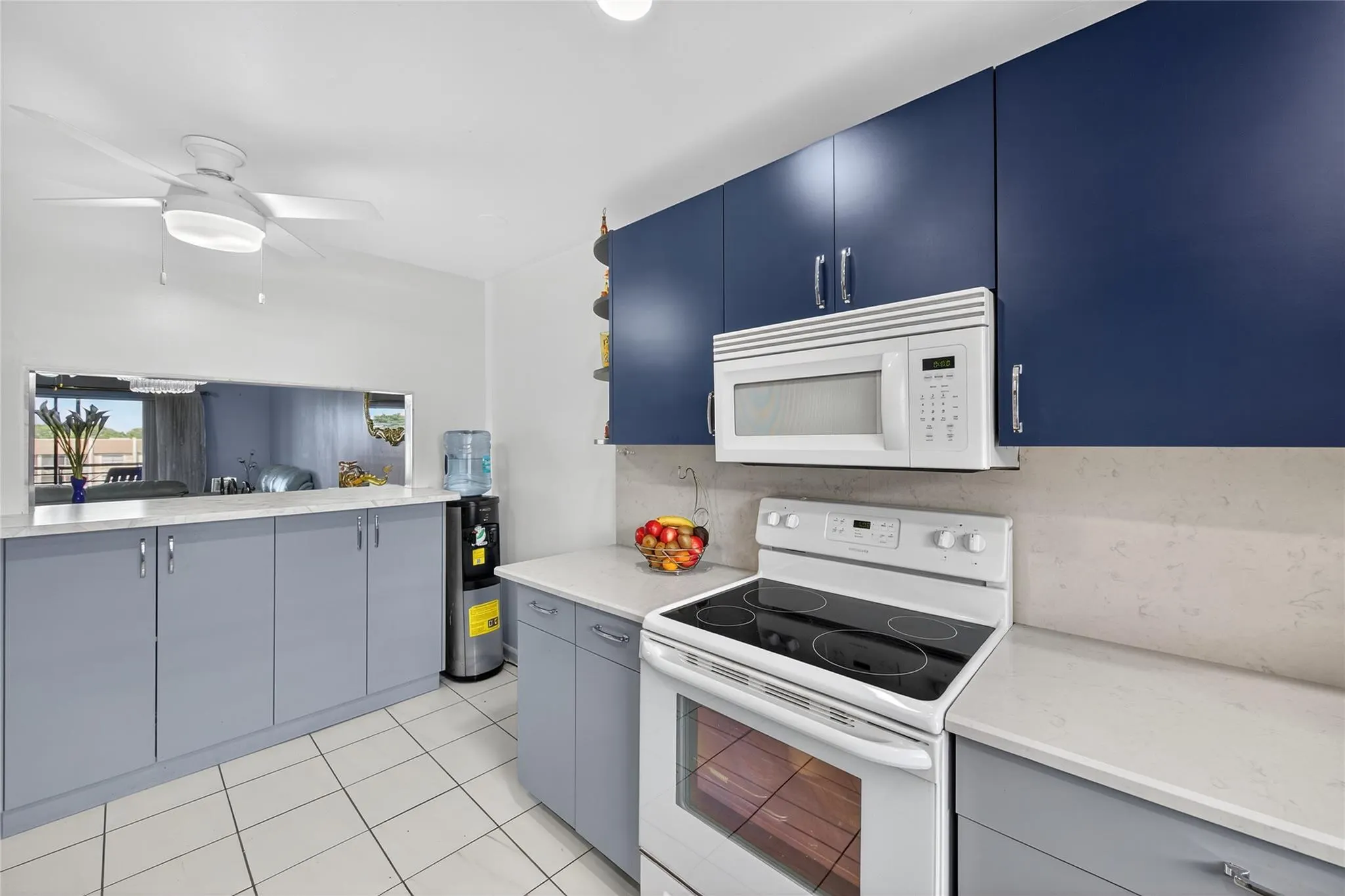 10145 Sunrise Lakes Blvd, #406
