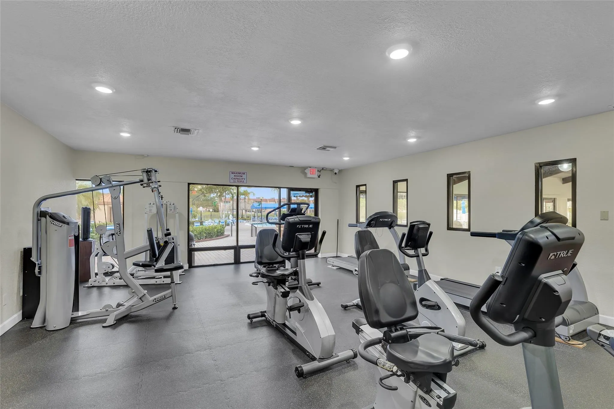 10145 Sunrise Lakes Blvd, #406