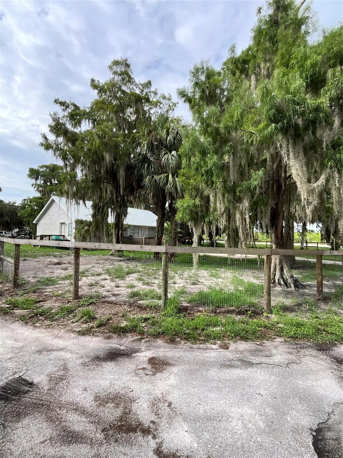 11793 US Highway 441