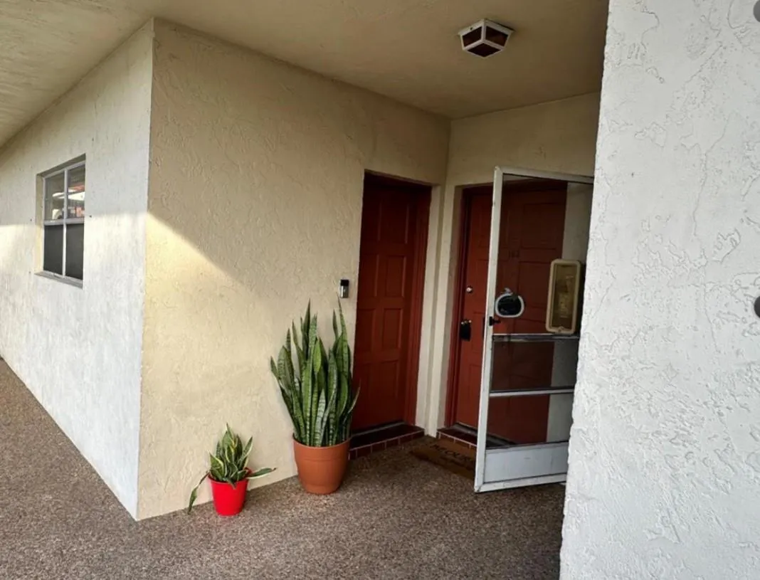 5900 NW 17th Pl, #103