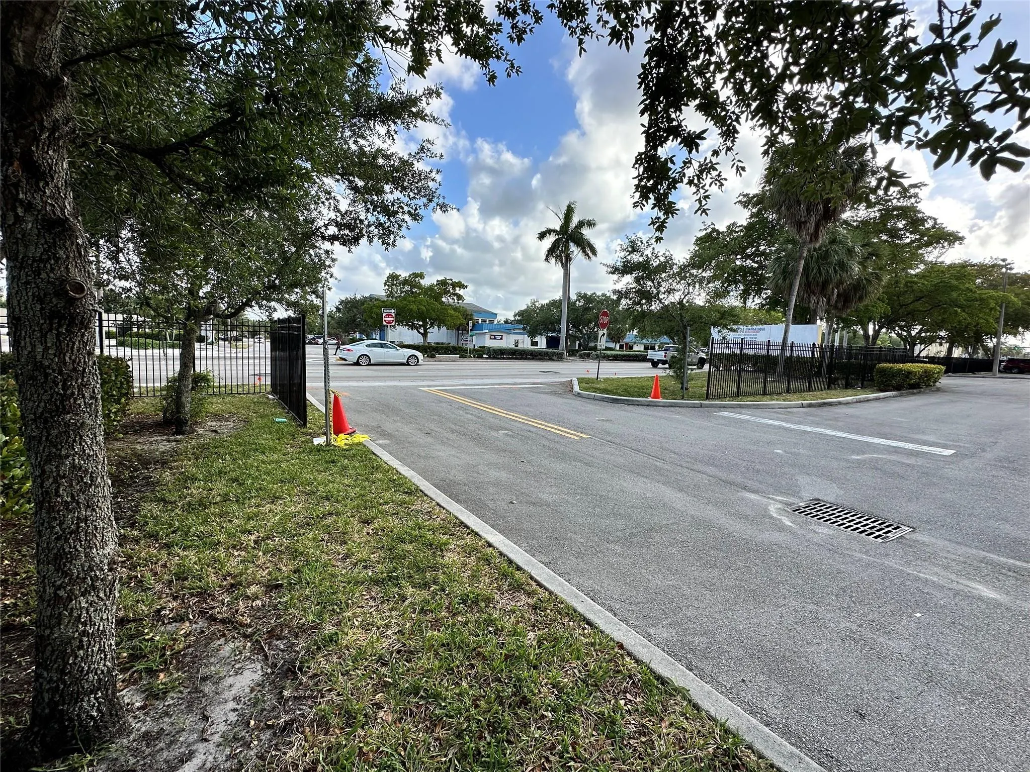 5900 NW 17th Pl, #103