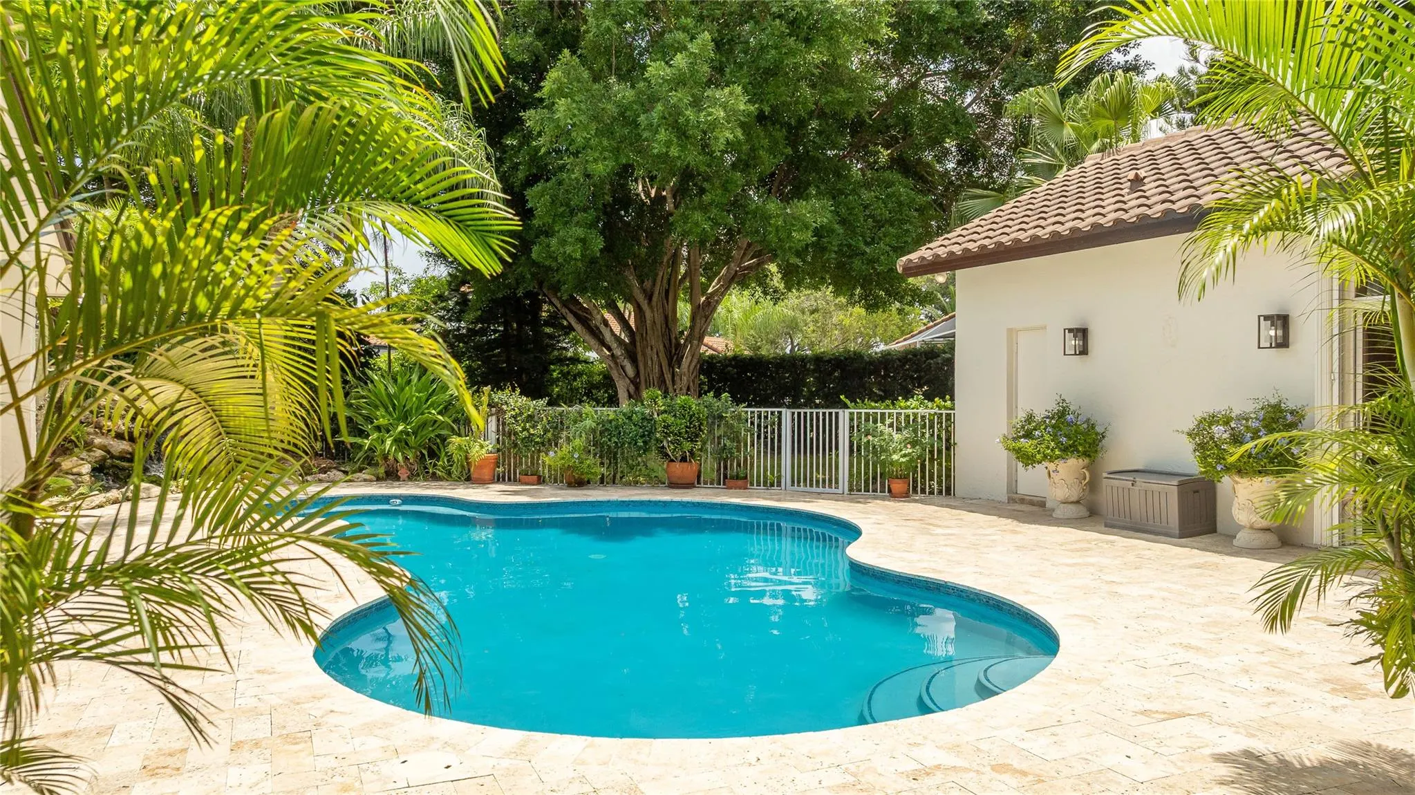 9690 NW 59th Ct