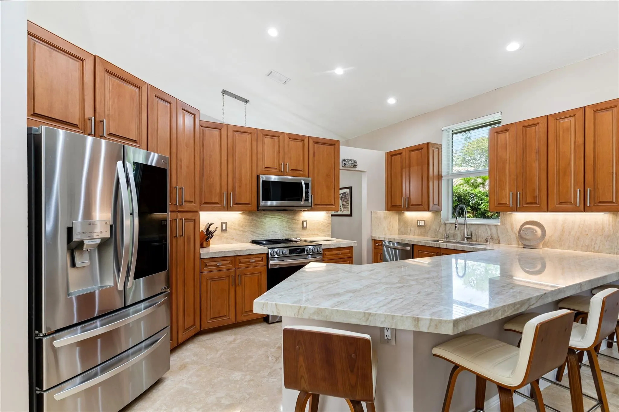 9690 NW 59th Ct