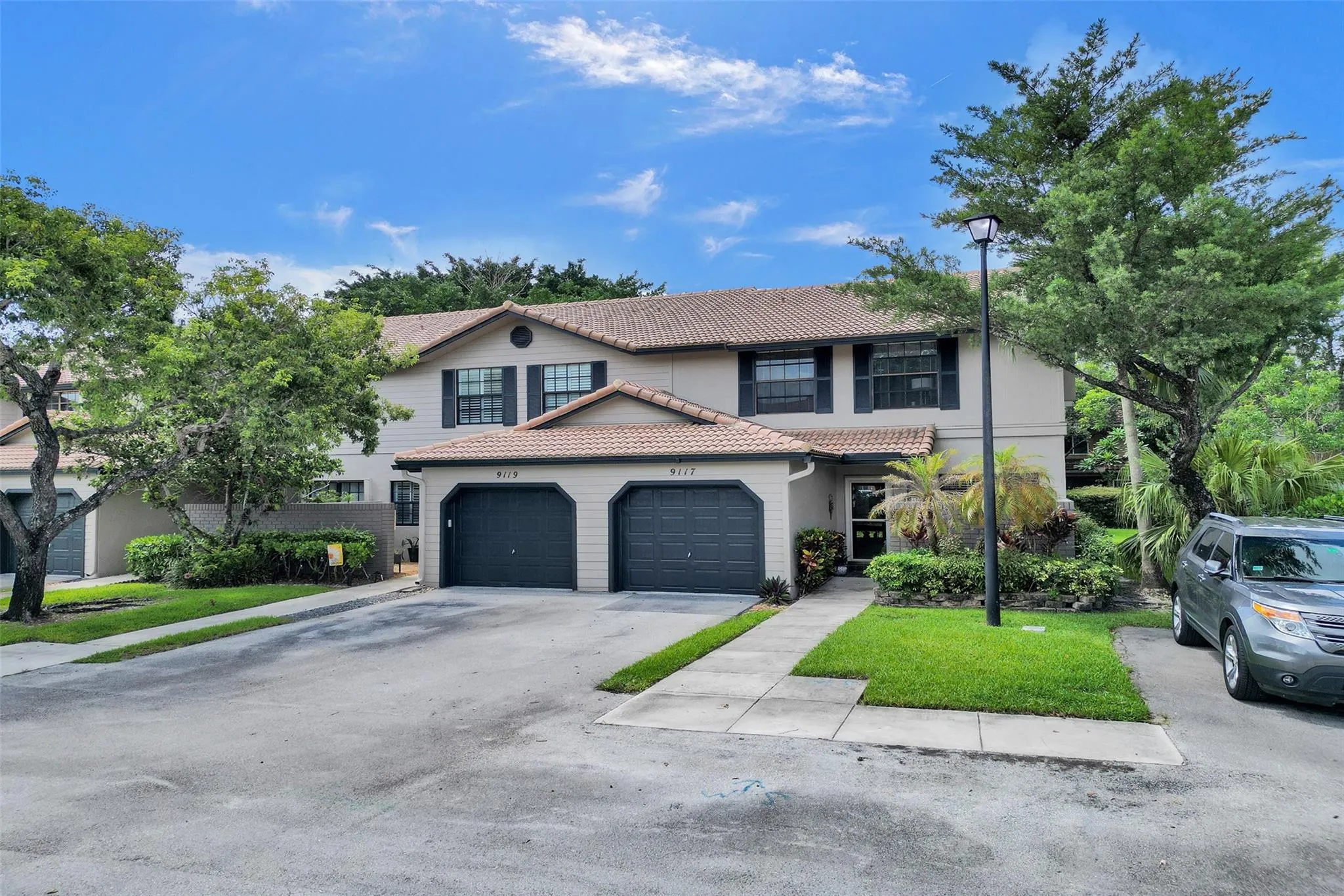 9117 Vineyard Lake Dr