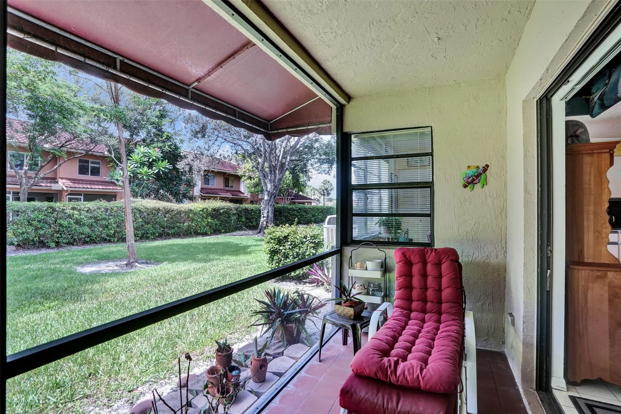 9117 Vineyard Lake Dr