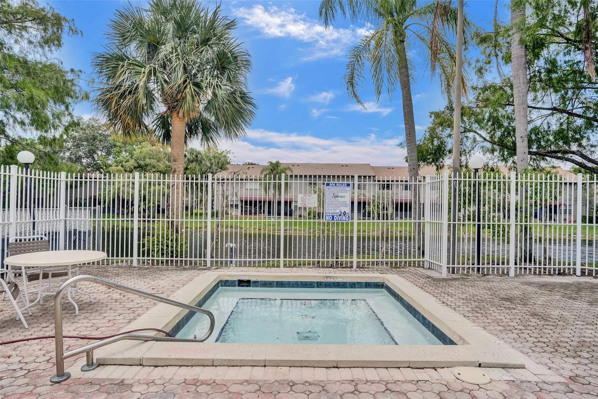9117 Vineyard Lake Dr