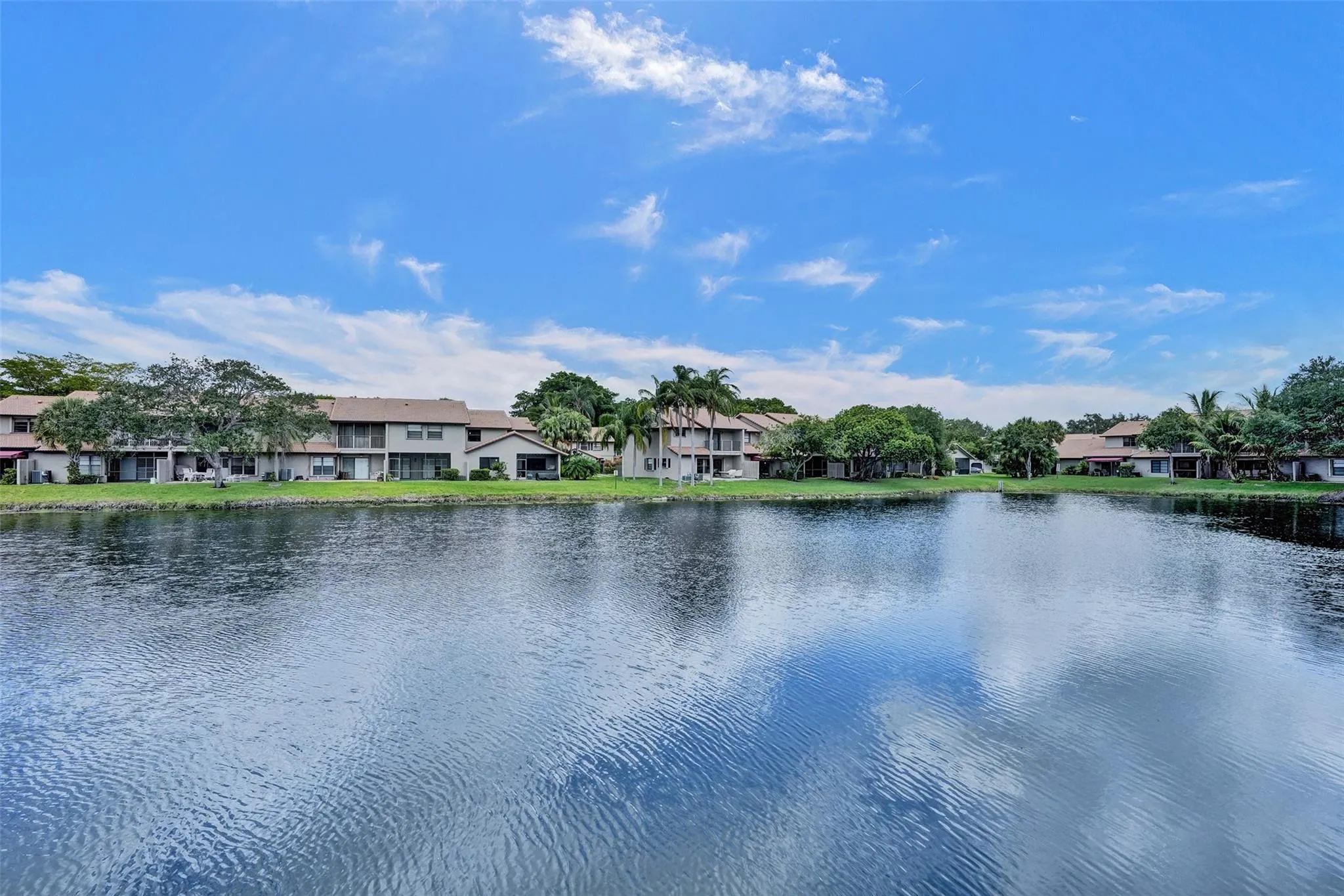 9117 Vineyard Lake Dr