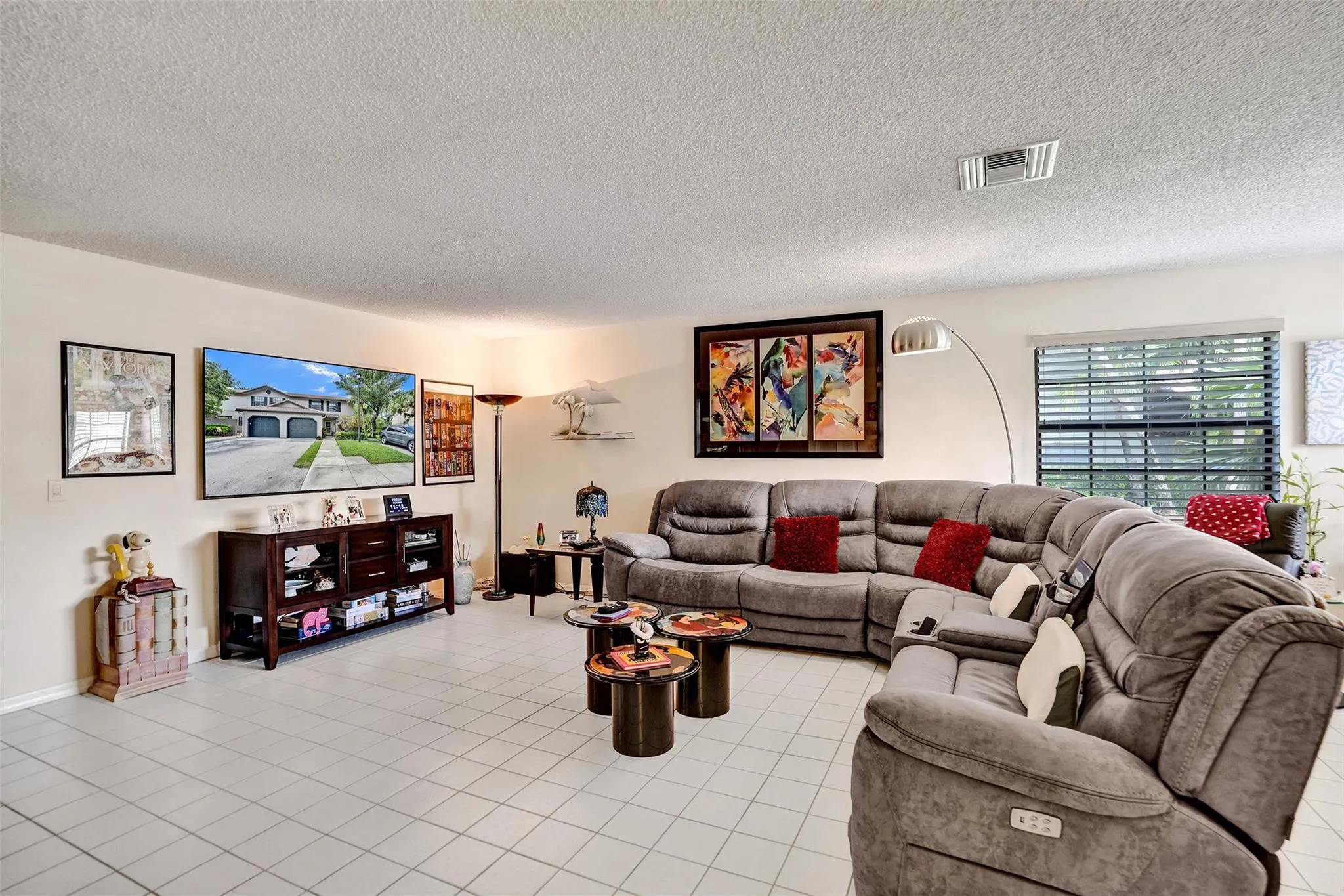 9117 Vineyard Lake Dr
