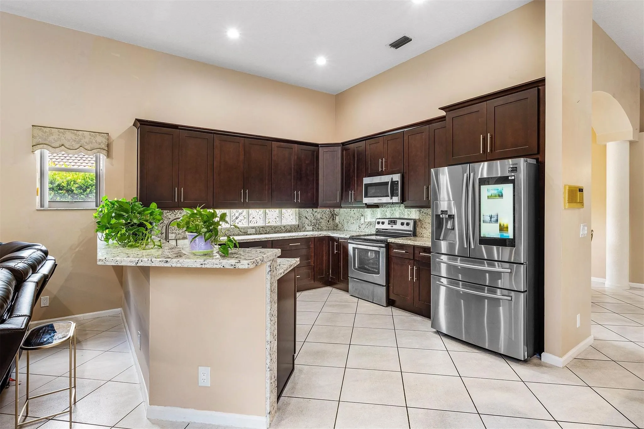 3852 Oak Ridge Cir