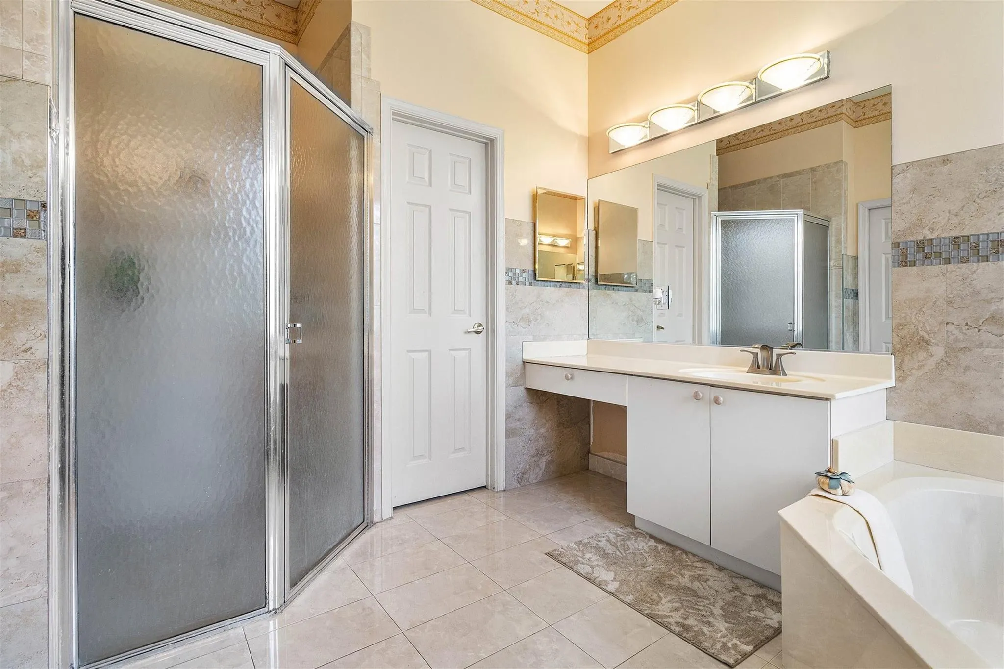 3852 Oak Ridge Cir
