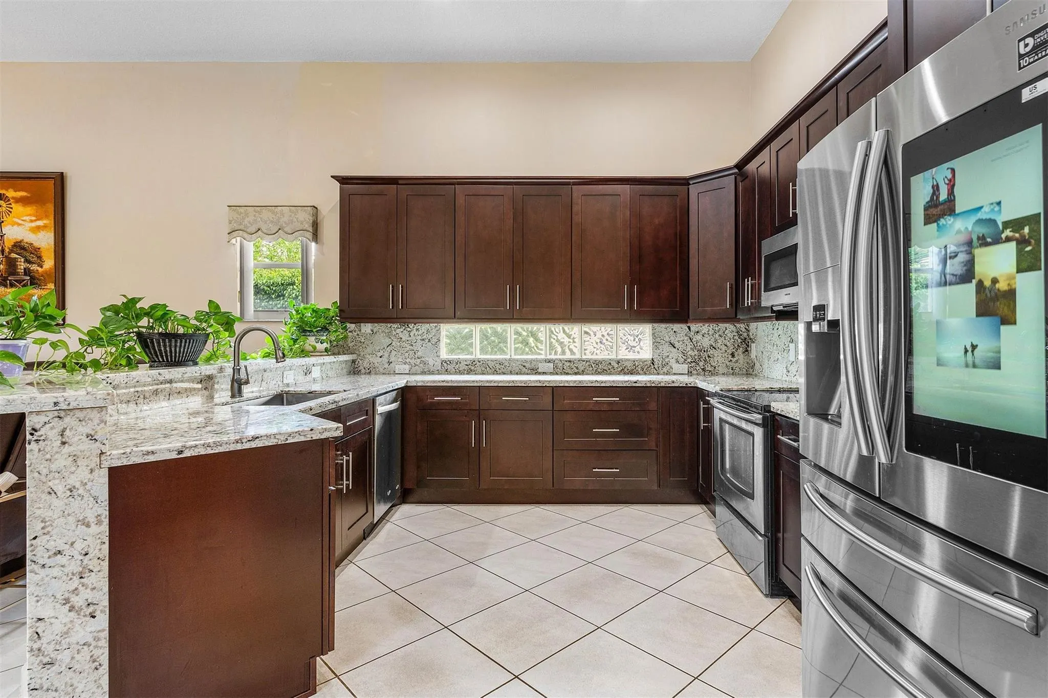 3852 Oak Ridge Cir