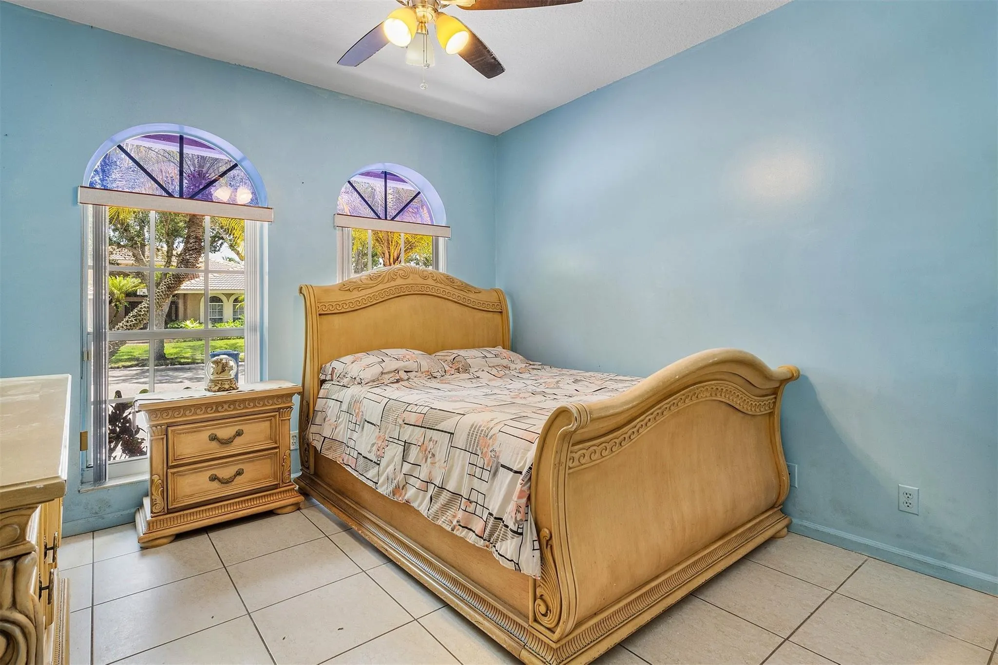 3852 Oak Ridge Cir