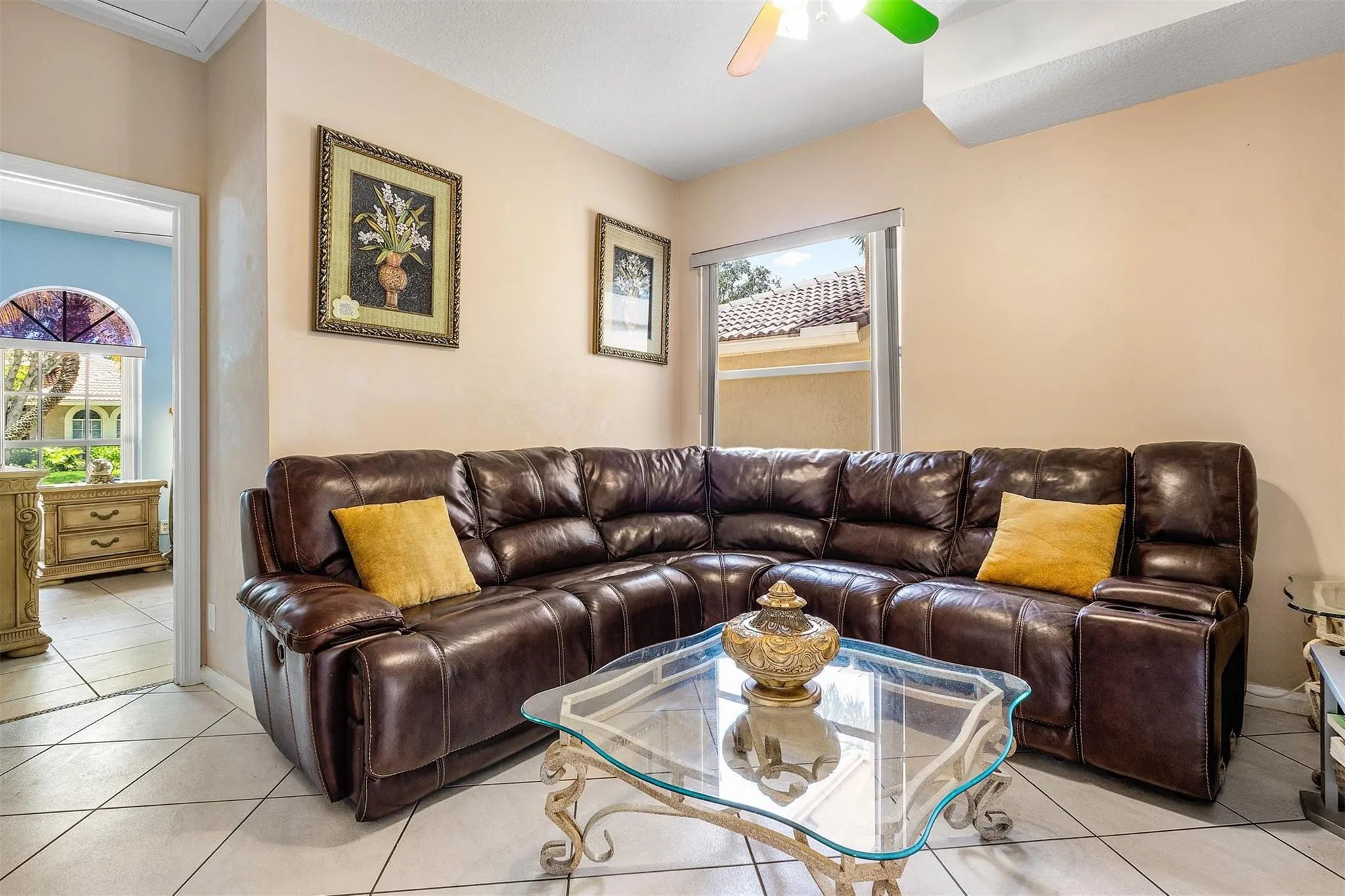 3852 Oak Ridge Cir