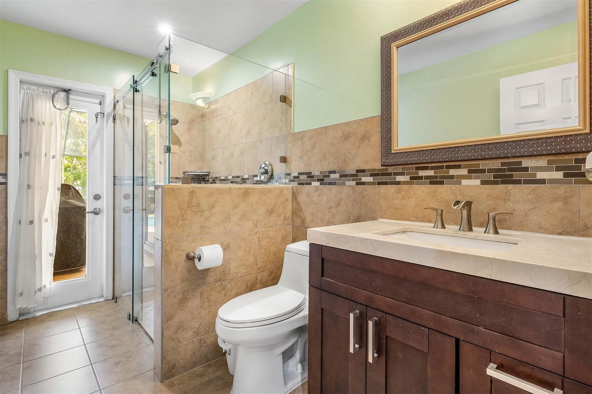 3852 Oak Ridge Cir