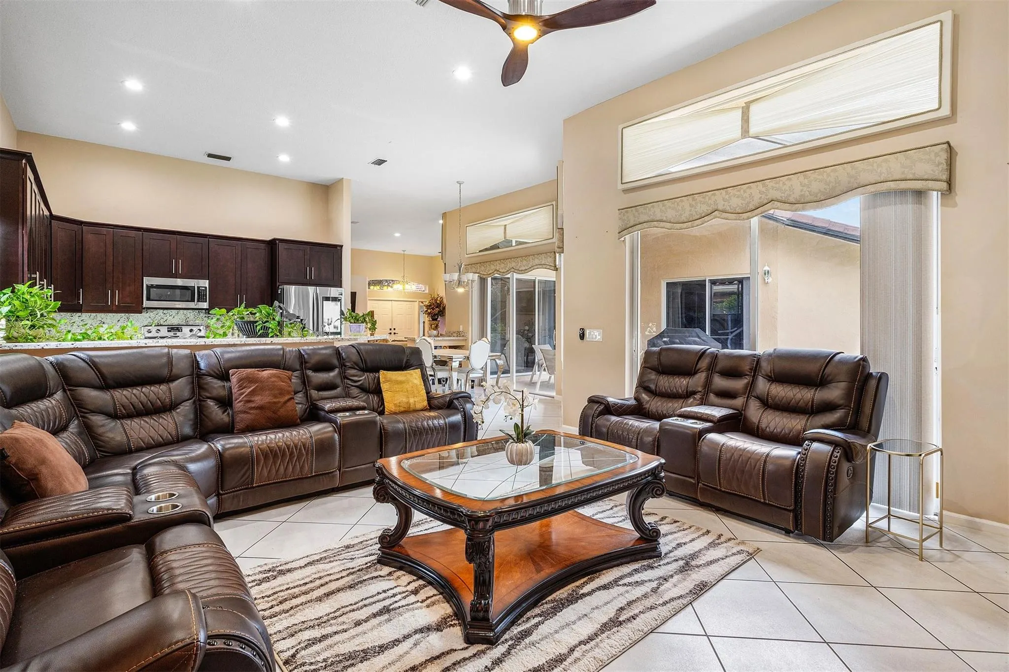 3852 Oak Ridge Cir