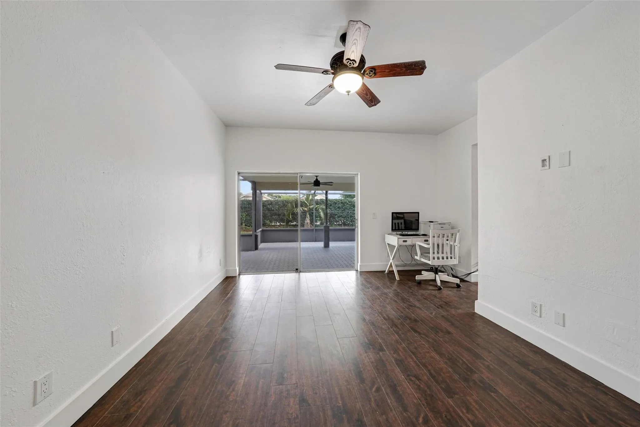 2687 Oak Park Cir