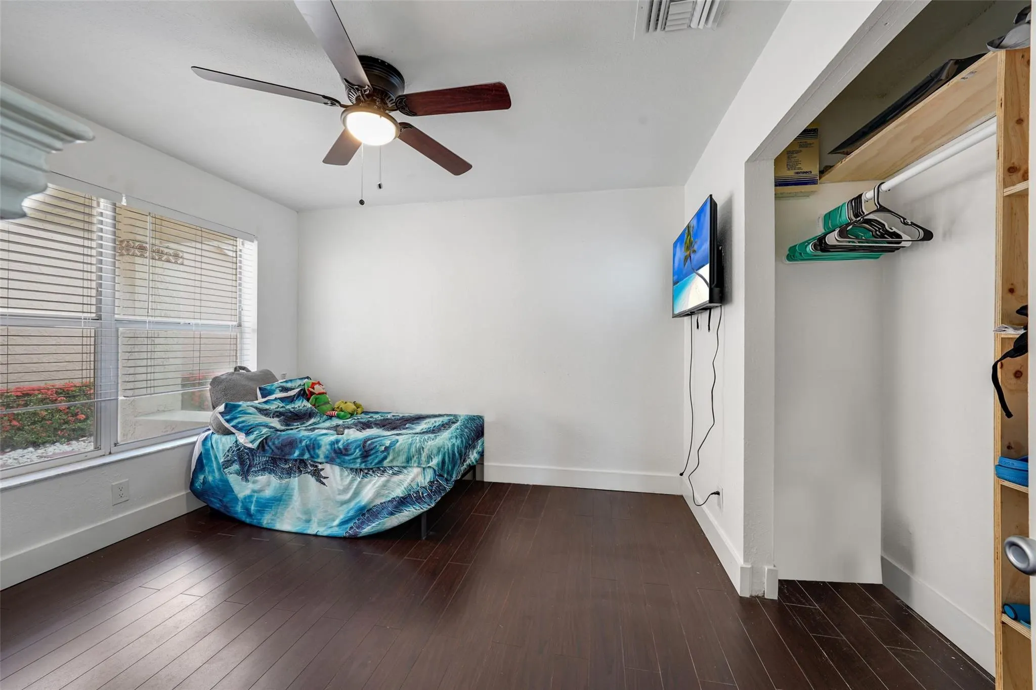 2687 Oak Park Cir