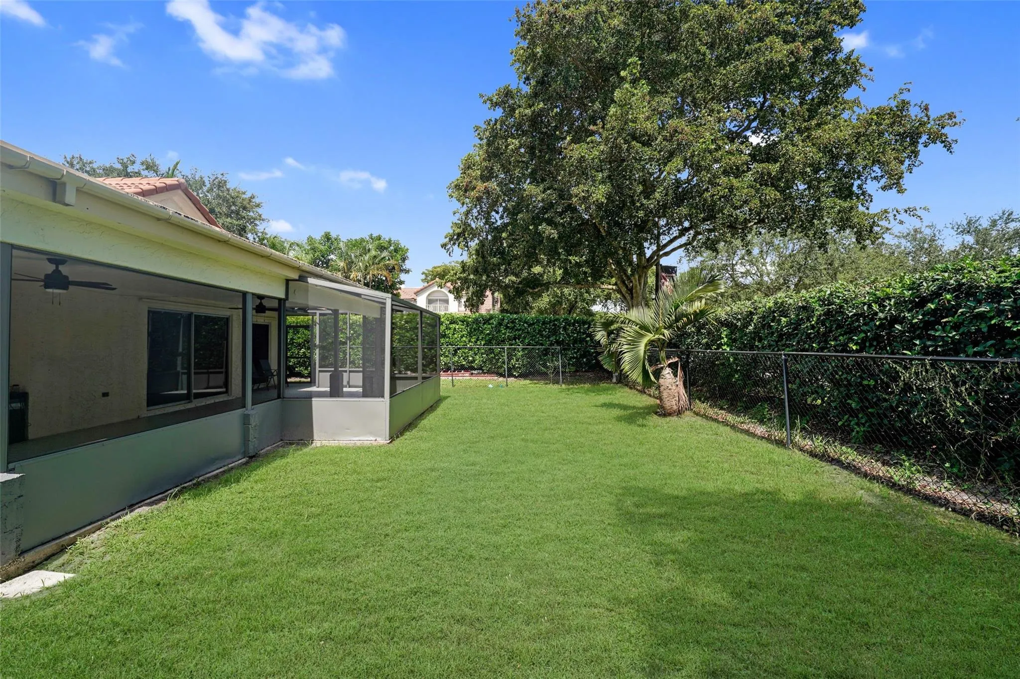 2687 Oak Park Cir